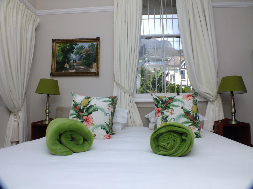 Zeezicht Guest house 3*